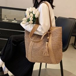 Elegant Ladies Straw Woven Handbag Women Holiday Beach Commute Casual Tote TopHandle Bags Fashion Retro Shoulder 2024 240508