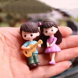 Decorative Figurines 1set Cartoon Lovely Couple Chair Resin Miniatures Fairy Garden Home Decor Desk Craft