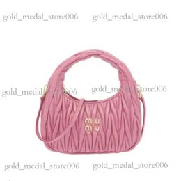 Miumium Bags Women's Pink Designer Cleo Bag Satchel Tote Bag Wander Underarm Tramp Luxury Leather Straps Clutch Women's Purse Tote Bag 8148