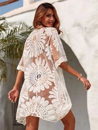 Basic Casual Dresses Flower lace cover beach jacket white cardigan sweater swimsuit womens swimsuit swimsuit J240516