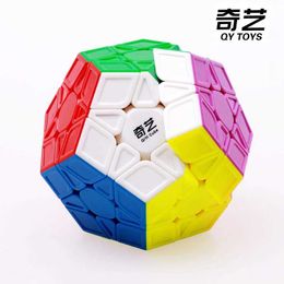 Magic Cubes QIYI megaminx 3x3x3 Magic Speed 12 Side Cube Dodecahedron Puzzle Cubes Stickerless qytoys 3X3 megaminx Toys For Chiliren Y240518