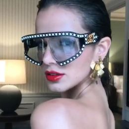 2018 New pearl rivet Europe United States Brand Sunglasses Women Sun Glasses Oversized Eyewear 255S