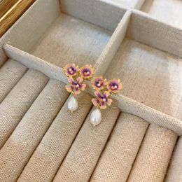 Stud Earrings SUYU Imitation Pearl Women's Retro Light Luxury Flower Design Temperament Fashion Festival Gift