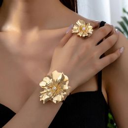 Necklace Earrings Set Trendy Alloy Metal Bracelet Ring Jewellery For Women Girls Gold Colour Delicate Irregular Petal Bride Elegant Gifts