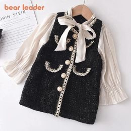 Bear Leader Girls Princess Patchwork Dress 2023 Fashion Party Costumes Kids Bowtie Casual Outfits Baby Lovely Suits for 2 7Y 240518