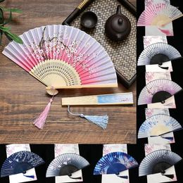 Decorative Figurines Vintage Silk Chinese Folding Fan Cherry Blossom Pattern Dance Hand Home Decoration Ornament Party Gift