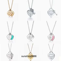 Necklaces Pendant Necklaces New Designer Love Heart-shaped for Gold Silver S925 Earrings Wedding Engagement Gifts Fashion Jewelry necklace with box