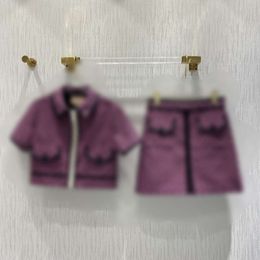 Kvinnors kostymer blazrar rosa dubbla g jacquard pullover liten lapel kort kappa med hög midja delad halva kjol
