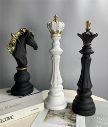 Resin Chess Pieces Board Games Accessories International Chess Figurines Retro Home Decor Simple Modern Chessmen Ornaments 2202113615016