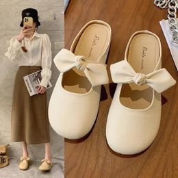 Slippers Soft Sole Baofeng Women Wear Lazy Shoes 2024 Summer French Bow Slip-on Half Support Single