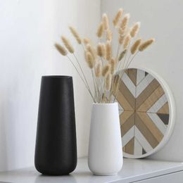 Vases Simple modern ceramic vase home white Chinese handicrafts furnishings sell well H240518