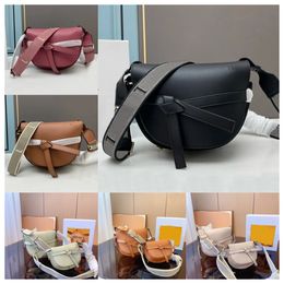 New Designer Shoulder For Women Lady Gate Handbag Purse Genuine Leather Embroidery Letters On Strap Crossbody Bags Fashion Letter Waist Wallet Mini Chest Pouch