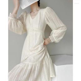 Casual Dresses French Vintage Long-sleeved Dress 2024 Autumn High-end Super Fairy Temperament Waist To Show Thin Mid-length Skirt