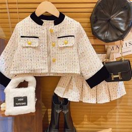 Childrens Set Girls Autumn Winter Baby Weave Coat Pleats Short Skirt 2023 Two Piece Thicken Round Collar Pleated 240518