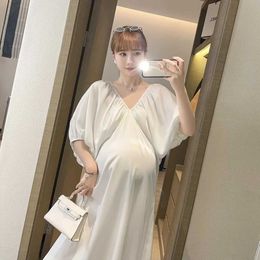 Maternity Dresses Japanese style pregnant womens chiffon dress with puff sleeves V-neck plus size pregnant womens summer dress long and loose fitting dress H240518
