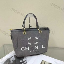 Designer Tote Bag ch Pearl Bag Fashion Tote Bag Metal Chain Bag Beach Women Luxury Classic Canvas Knit purse Shoulder Large capacity shopping crossbody bag ISSB