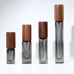 Storage Bottles 25Pcs Perfume Atomizer Botttles Wood Lid Cosmetic Refillable Fragrance Clear Black Empty Square Glass Spray Bottle 3ml 5ml