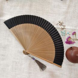 Decorative Figurines Carved Bamboo Folding Fan Wedding Hand Fragrant Party Prop Decor Chinese Wooden Vintage Hollow Antiquity