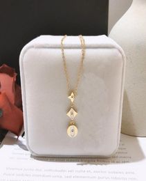 Luxury Exquisite Pendant Necklace Fashion Women Jewellery Necklace Designer Style Accessories Selected Birthday Gifts Couple Family 9928973