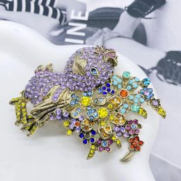 Brooches Medieval Retro Creative Exquisite Bouquet Cartoon Full Rhinestones Inlaid Chick Brooch Corsage Colorful Clothing Jewelry