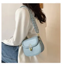 Shoulder Bags Bag For Women Leather Handbags 2024 Fashion Wild Small Square Wide Straps Female Casual Buckle Messenger Girls