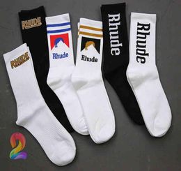 2 pairs Rhude Socks High Quality Cotton European American Street Trend Men Women Socks Simple Letter Rhude Couple InTube Socksk818370234