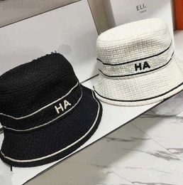 Wide Brim Hats Bucket Hats Designer Bucket Black Mens White Woven Hats Womens Fashion Autumn Fedora Fitted Sunhat