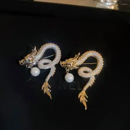Brooches Luxury Design Of Golden Zodiac Dragon Brooch Suit Chest Flower Retro Rhinestone Accessories Jacket Shirt Pin
