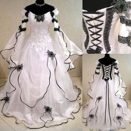 2022 Vintage Plus Size A Line Wedding Dresses Gown Fancy Long Bell Sleeves Top Black Lace Corset Back Retro Gothic Bridal Gowns Wedding 282n