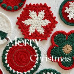 Decorative Figurines 1pc Hand Knitted Santa Merry Christmas Cups Decorations Crocheted Mug Plate Pad Home Cup Coasters Xmas Table