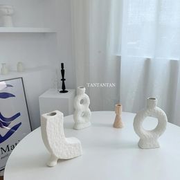 Candle Holders Ceramic Modern Nordic Style Ornaments Holder Living Room Art Vases Decoration Salon House Decor EF60ZT