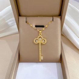 Pendant Necklaces Crown Key Luxury Temperament Gorgeous Full Zircon Necklace Female Gift Jewelry Clavicle Titanium Steel Chain