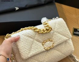 Small fragrance designer woolen bag Portable Crossbody bag Womens Crossbody 19cm cover bag Diamond check chain bag Mary white