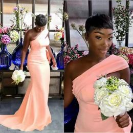 African Nigerian Latest One Shoulder Mermaid Bridesmaid Dresses 2023 Pleats Garden Country Wedding Guest Party Gowns Maif of Honour Dres 228F