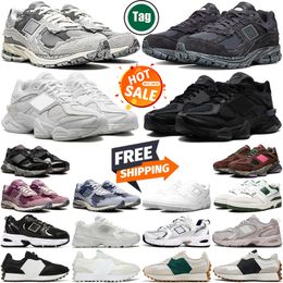 Gratis fraktdesigner Ny 2002R 9060 Löpskor för män Womens Rain Cloud Quartz Gray Moon Daze 327 Black Phantom Protection 530 Pack Sea Salt Trainers Sneaker