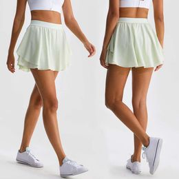 Lu выравнивает шорты летний спорт плиссированный теннис для женщин с высокой талией спортивной юбки для гольфа с карманными шортами.