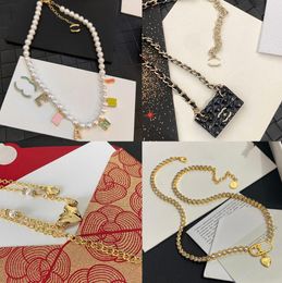 Luxury Brand Designer Necklaces Chains Diamond Letter Pendants Men Women High quality Necklace 18K Gold Copper Choker Pendant Jewellery Accessories Gifts