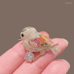 Brooches Sparkling Cubic Zircon Bird Brooch For Women Elegant Full Crystal Animals Banquet Corsage Lapel Pin Wedding Party Jewellery