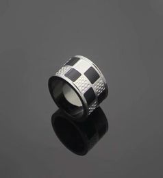 Europe America Fashion Style Rings Men Lady Womens Black/Silver-color Metal Engraved V Plaid Lovers Ring Size US6-US96419454