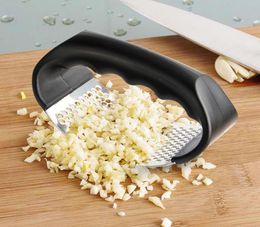 Kitchen Tools Garlic Press Manual Garlic Masher Stainless Steel Chopping Tool Vegetable Home Gadget Accessories9097000
