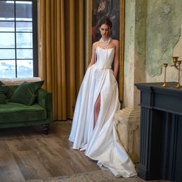 Satin Simple Strapless Wedding Dresses Front Split A-Line Sleeveless Bridal Growns Floor Length Lace Up Vestidos De Novia