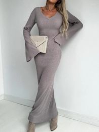 Casual Dresses Knitted Long Women Autumn Winter Flare Sleeve V Neck Dress Female Elegant Fashion Solid Color Slim Fit Hip Wrap