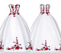 White Red Green Embroidery Quinceanera Dresses Beaded Strapless Laceup Satin Prom Dress Graduation Evening Gowns Long Formal Swee4824368