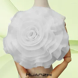 Brooches Exaggerated Big White Yarn Flower Brooch For Women Bride Wedding Accessories Studio Shooting Props HUANZHI 2024