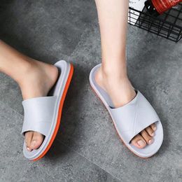 Slippers Low-Top Flat Shoes 2024 Footwear Men's Sneakers Designer For Top Brand Guest Sneakesrs Flip Flops Wedding Tennis