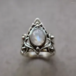 Cluster Rings Vintage Tibetan Moonstone Big Healing Crystal For Women Boho Antique Gem Ring Fine Jewellery Girls Ladies Gifts