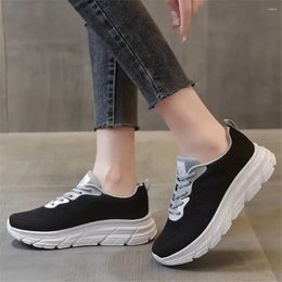 Casual Shoes Stocking Nonslip Red Woman Flats S Trends 2024 Technology Sneakers Spring Sport Gym Tines Special Offers Luxo