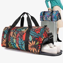 Duffel Bags Leaves Printing Travel Bag Women Men Large Multifunction Handbag Business Short Trip Luggage Duffle Packing Carry On Tote XAC