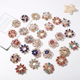 Brooches Colourful Rhinestone Garland Hoop Flower Crystal Brooch Silk Scarf Clip Buckle Holder Jewellery Gift 24 Styles