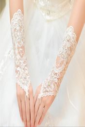 2017 New Bridal Glove Fingerless Wedding Gloves with Beads WhiteIvory Wedding Dress Elegant Stock Wedding Accessories4768913